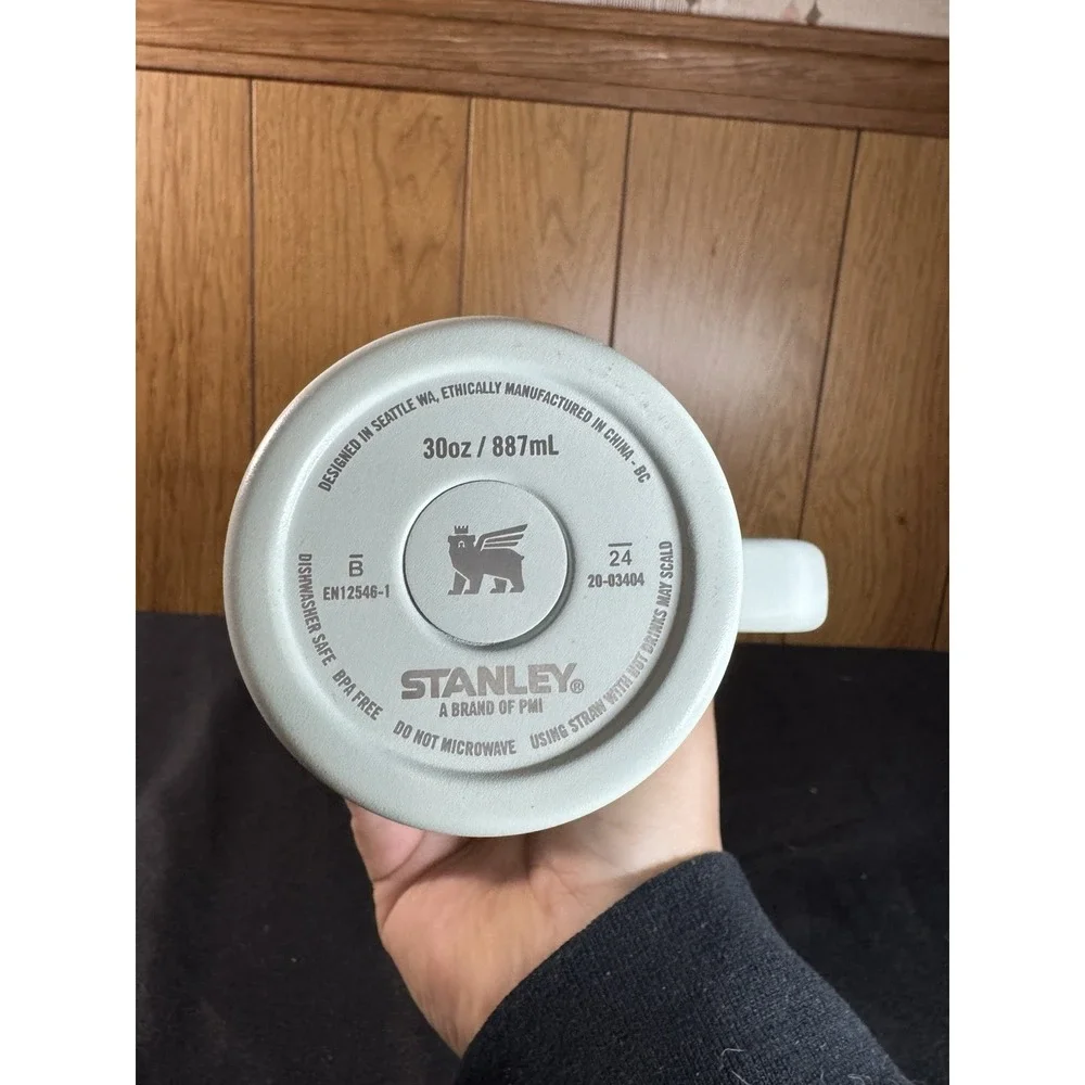 30 oz stanley tumbler pastel green NEW‎ no box - Picture 4 of 5